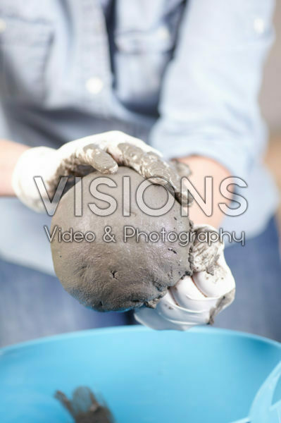 Ballon afdekken met cement Ballon afdekken met cement