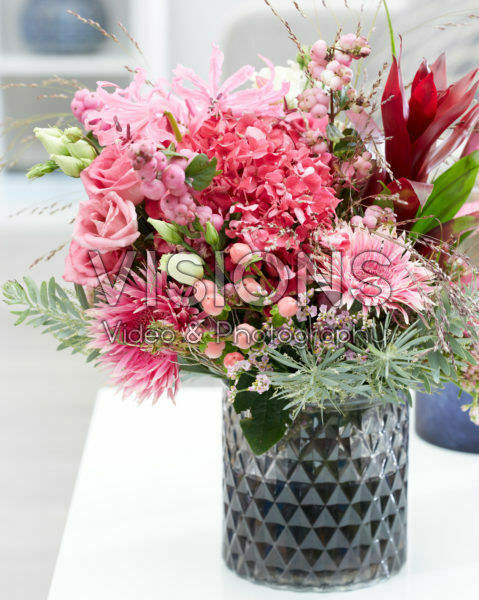 Floral arrangement Floral arrangement