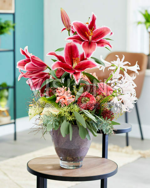 Floral arrangement Floral arrangement