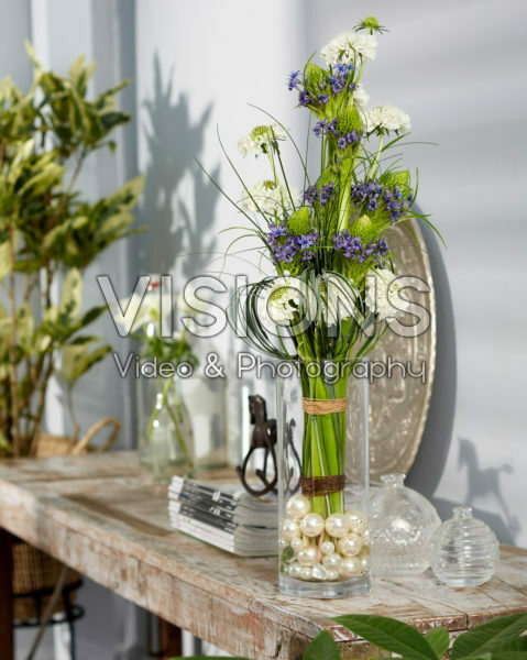Floral arrangement Floral arrangement